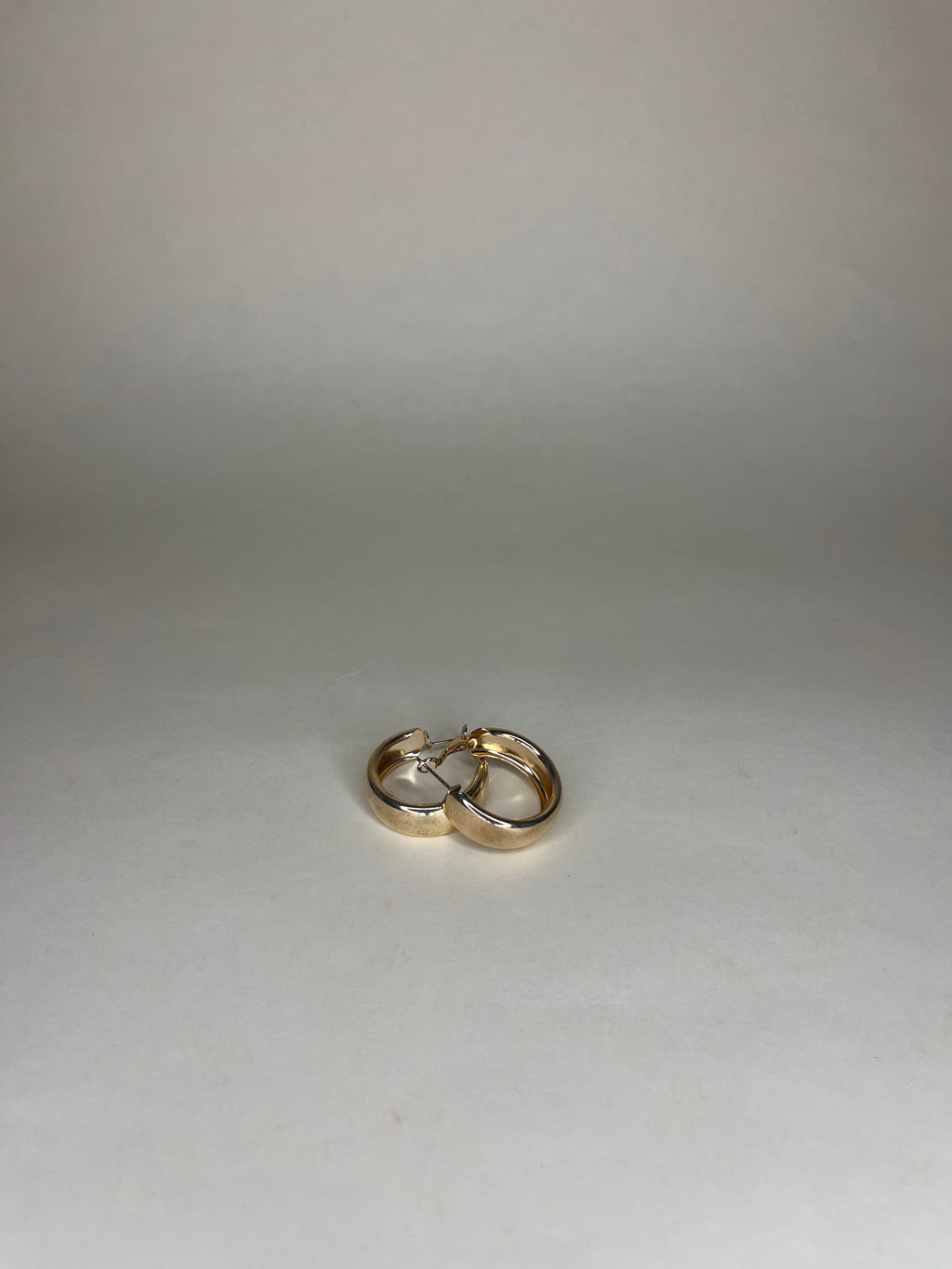 Essential Smooth Hoops- Ear rings